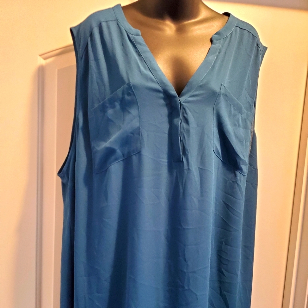 Sleeveless blouse